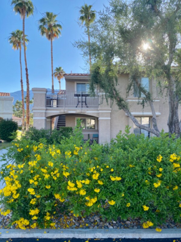 Foto del edificio - 4901 E Mesquite Ave