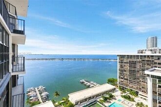 Building Photo - 1901 Brickell Ave