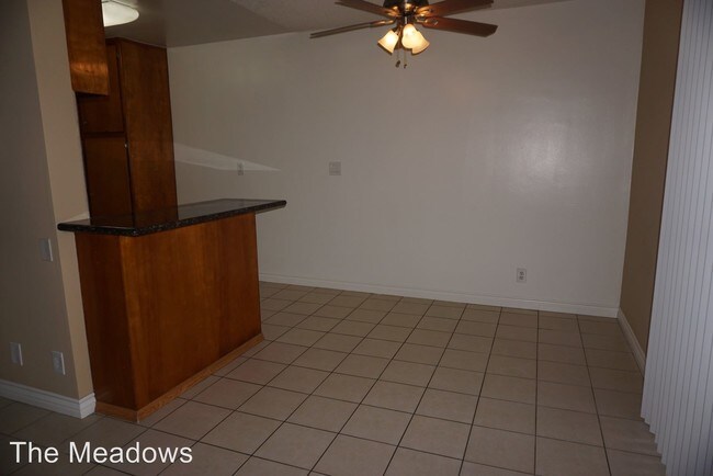 Building Photo - 2616 Greenmeadow Rd