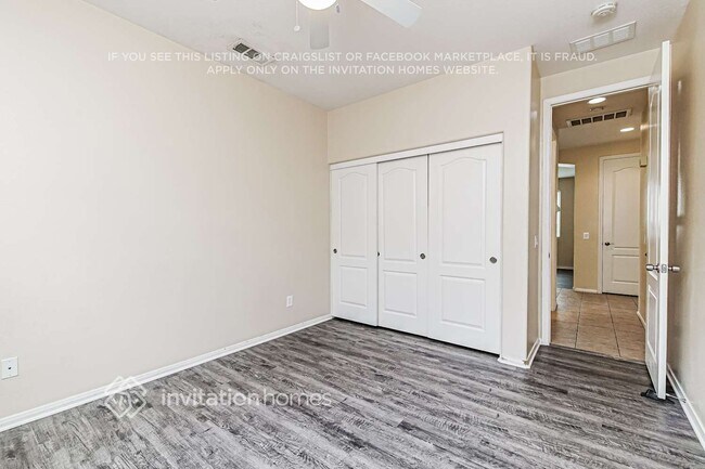 Foto del edificio - 44824 Lotus Ct