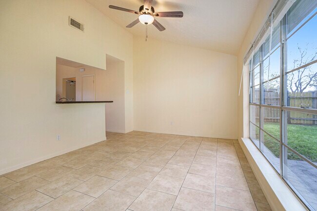 Foto del edificio - 5904 Misty Meadow St