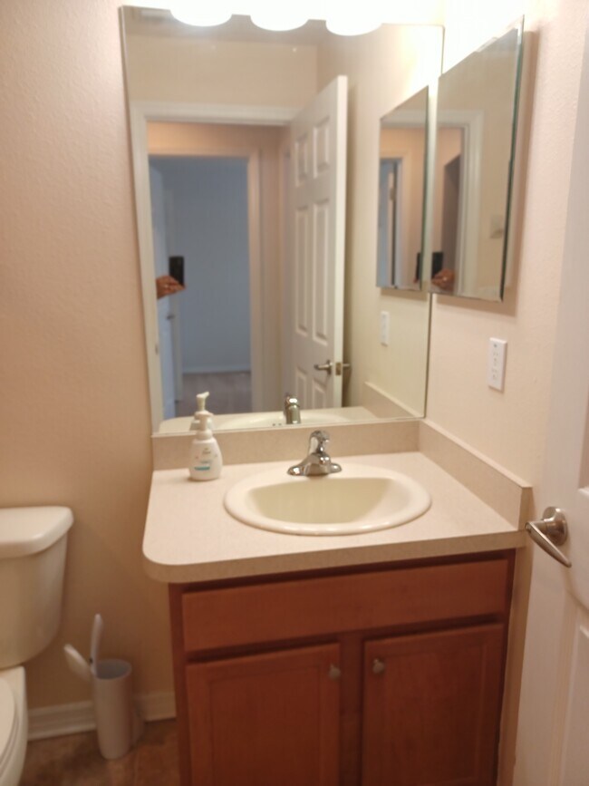 Foto del edificio - 11523 84th St Cir E