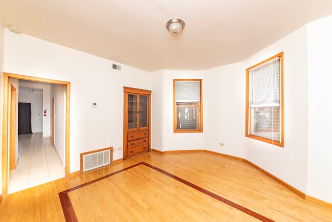 Foto del edificio - 1707 N Fairfield Ave