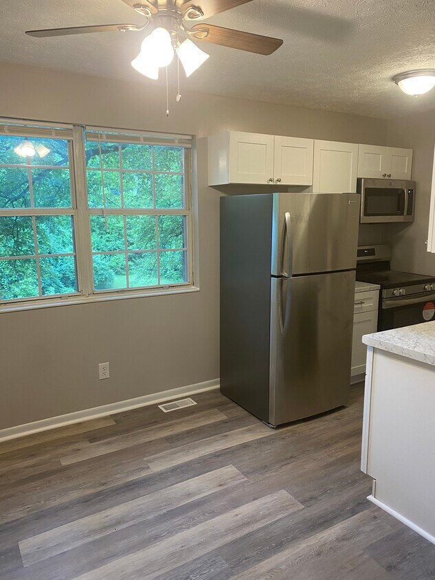 Foto principal - 7723 Jandaracres Dr