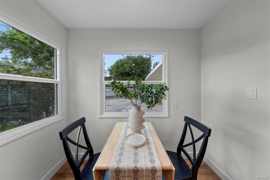 Primary Photo - 11621 Dolan Ave