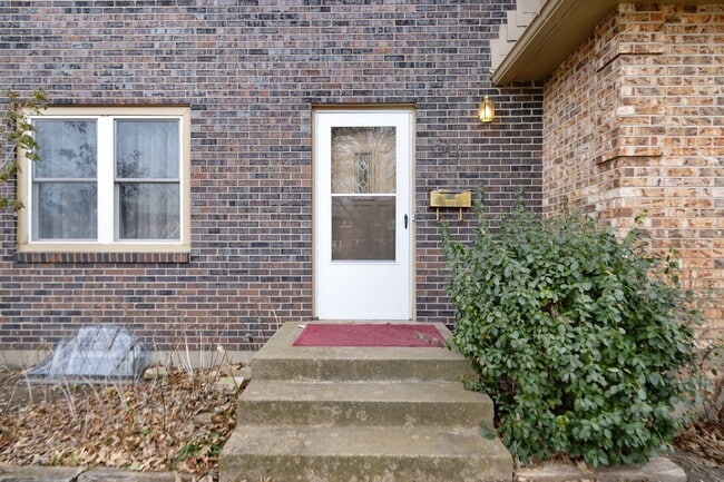 Building Photo - Quality Home Management
