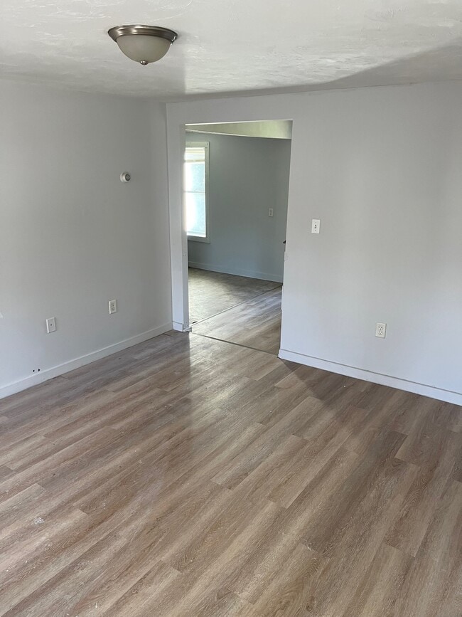 Building Photo - 24 Washburn St