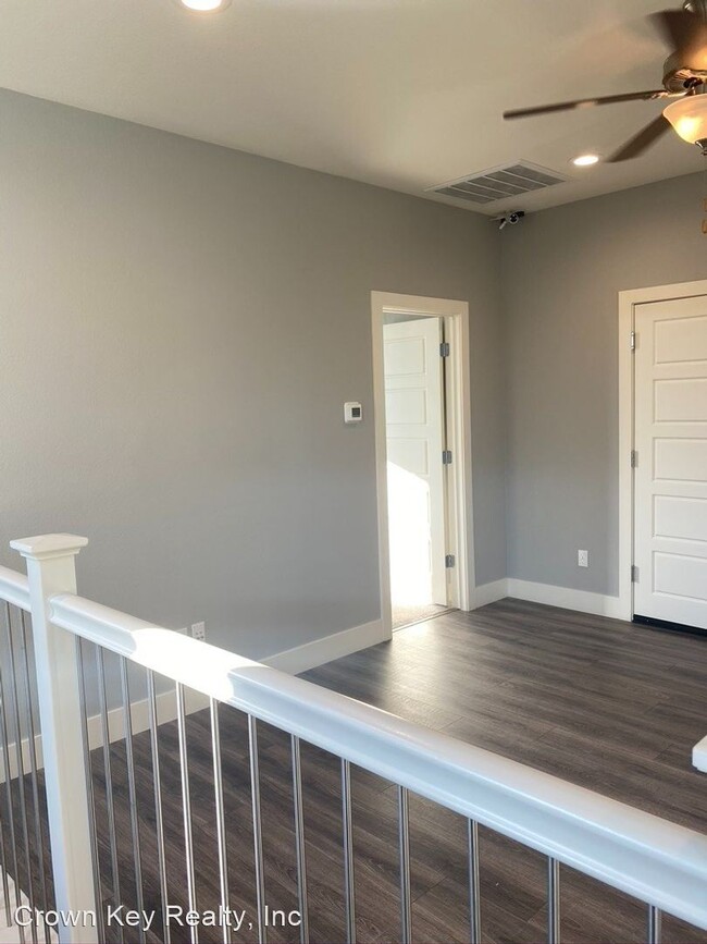 Foto del edificio - 1 br, 1 bath House - 1026 S Prosperity