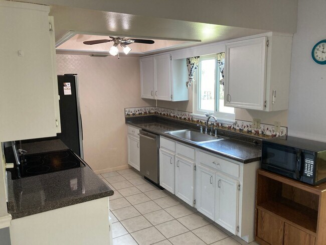 Foto del edificio - 8278 SW 105th Pl