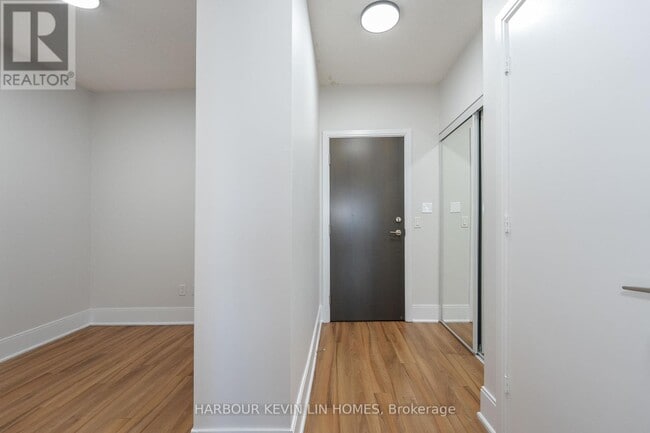 Building Photo - 181-181 Wynford Dr