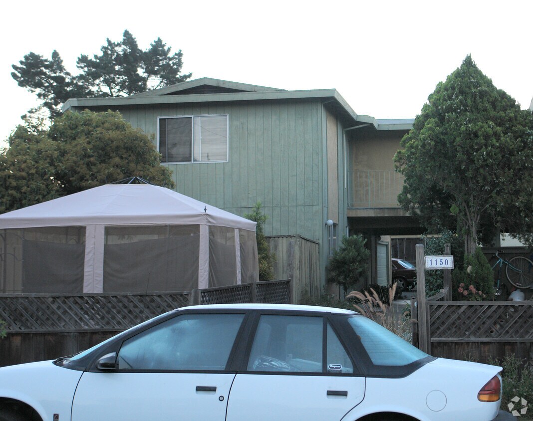 Building Photo - 1150 Saranap Ave