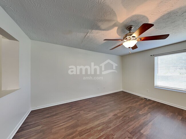 Foto del edificio - 6697 Bedington Ln