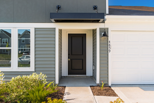 Foto del edificio - 4859 Amber Crossing Rd