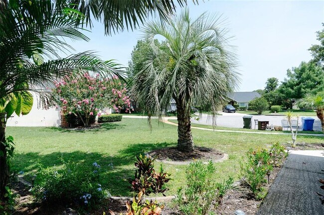 Foto del edificio - 151 Bluebrook Ct