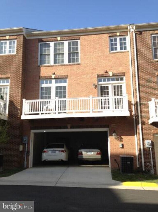 Building Photo - 7988 Reserve Way