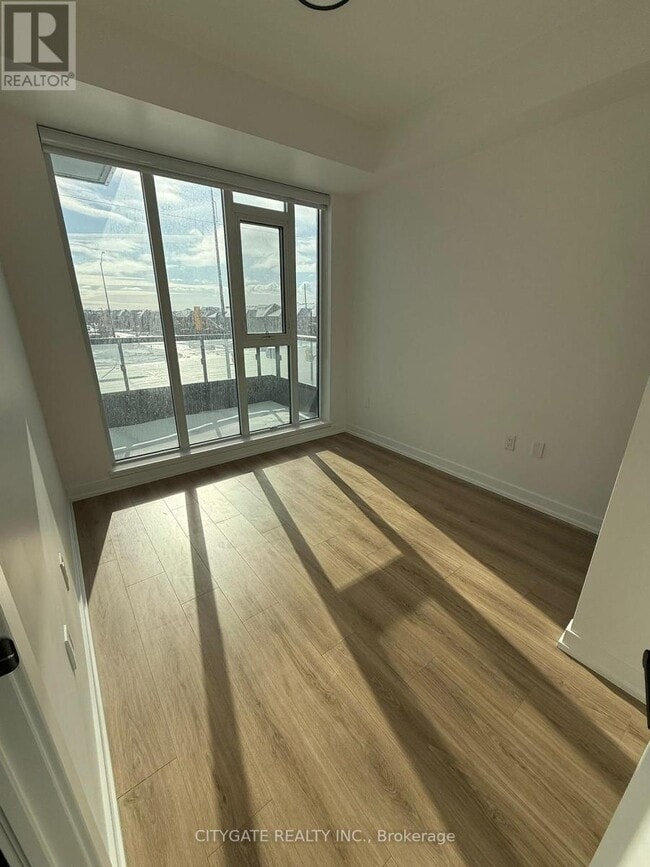 Building Photo - 10 Lagerfeld Dr