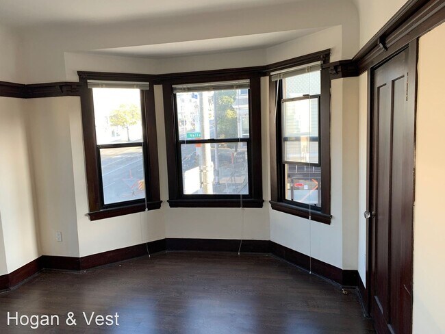Building Photo - 2301 Van Ness Ave