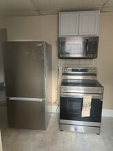 Building Photo - 1135 Lancaster Ave