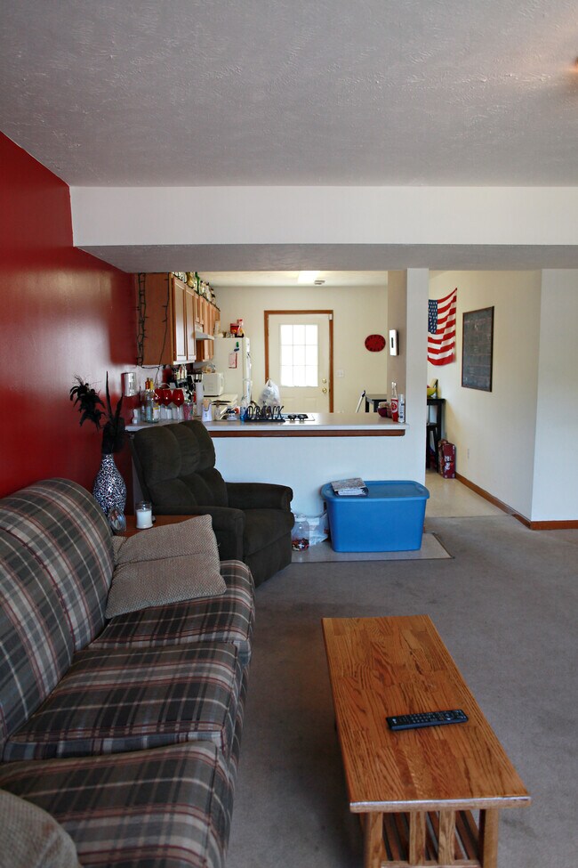 132 S Kendall Ave, Kalamazoo, MI 49006 Townhome Rentals in Kalamazoo