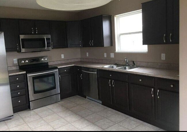 Foto del edificio - AVALON BLUFF...3 Bedroom 2 Bath