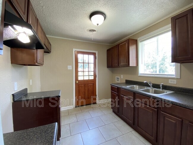 Foto del edificio - 2921 Southwall St