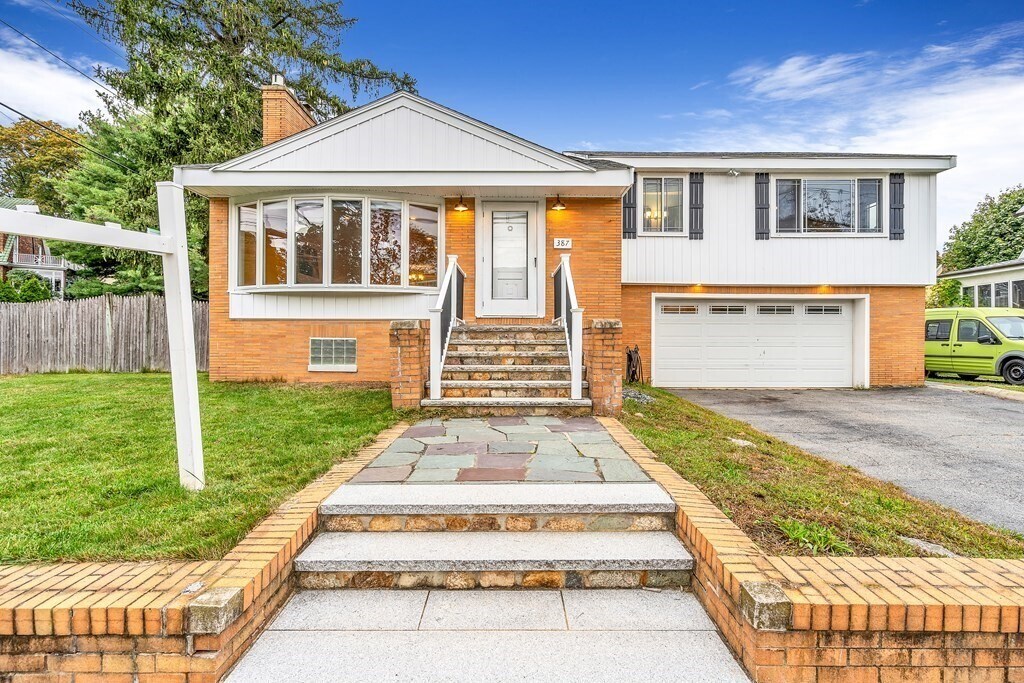 Primary Photo - 387 Lawrence Rd