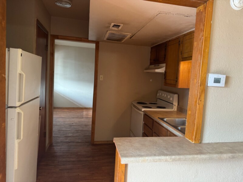 750 Bonham St Unit 120, Paris, TX 75460 Room for Rent in Paris, TX