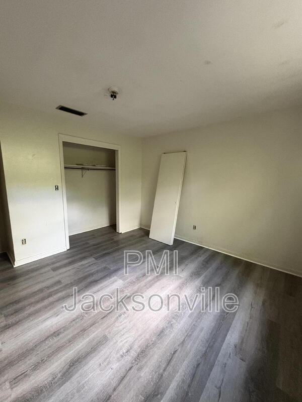 Foto del edificio - 5216 Seaboard Ave
