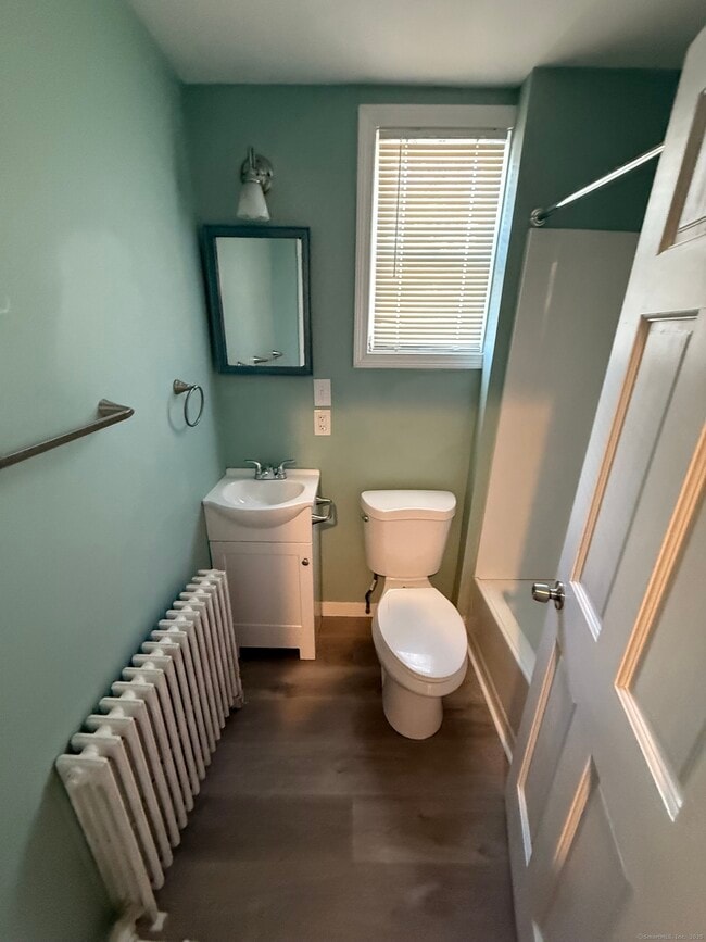 Building Photo - 15 Huntington St