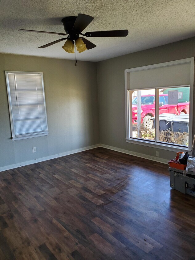 Building Photo - 3606 S Taylor St