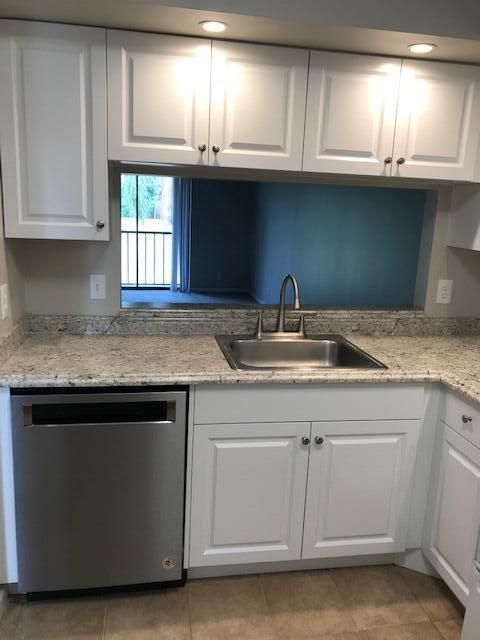 Building Photo - 7101 Golf Colony Ct