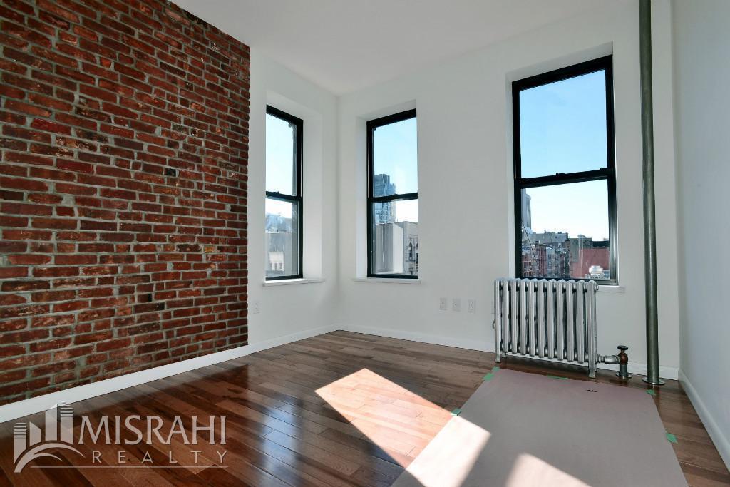 Primary Photo - 86 Stanton St