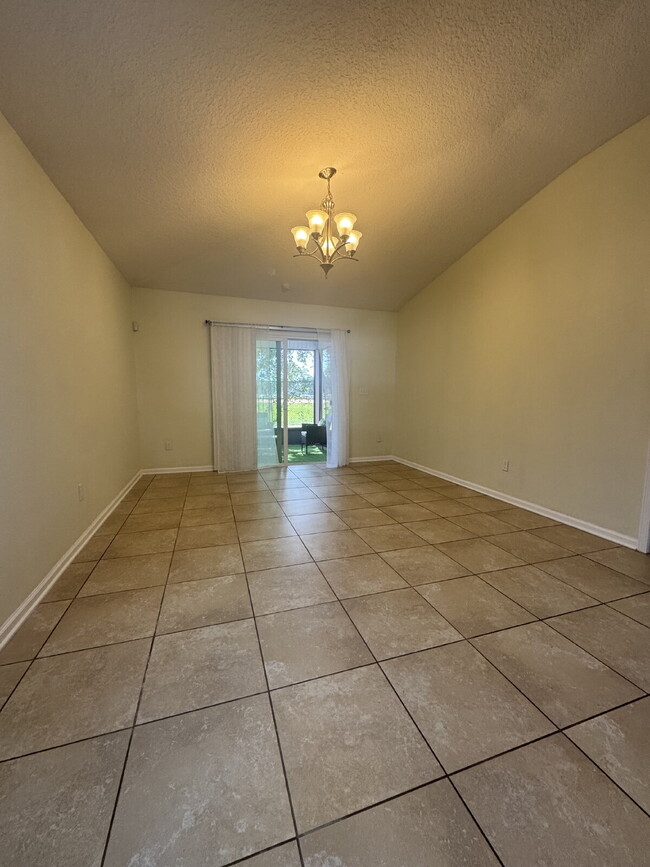 Building Photo - 4 Bedroom Home in Sandler Chase – Jacksonv...