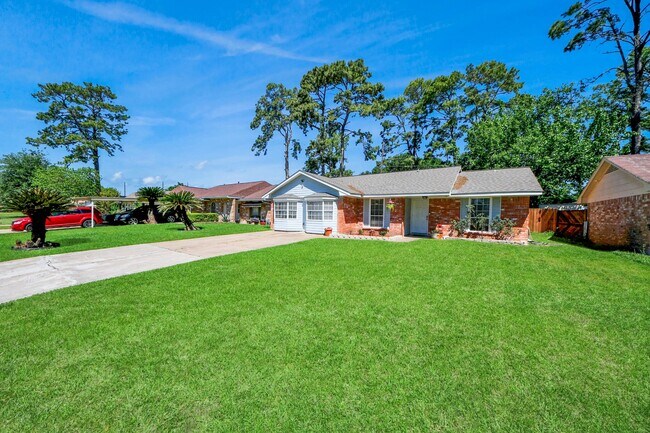 Foto del edificio - 7414 Battlewood Dr