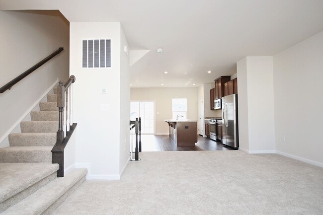 Building Photo - Move-In Ready Riverwood Townhome — Minutes to NGIC, UVA North Fork & CHO Airport