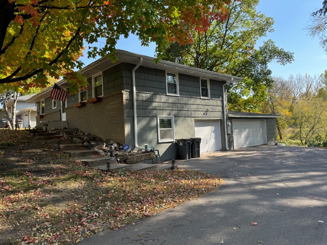 Building Photo - 15801 S Lund Rd