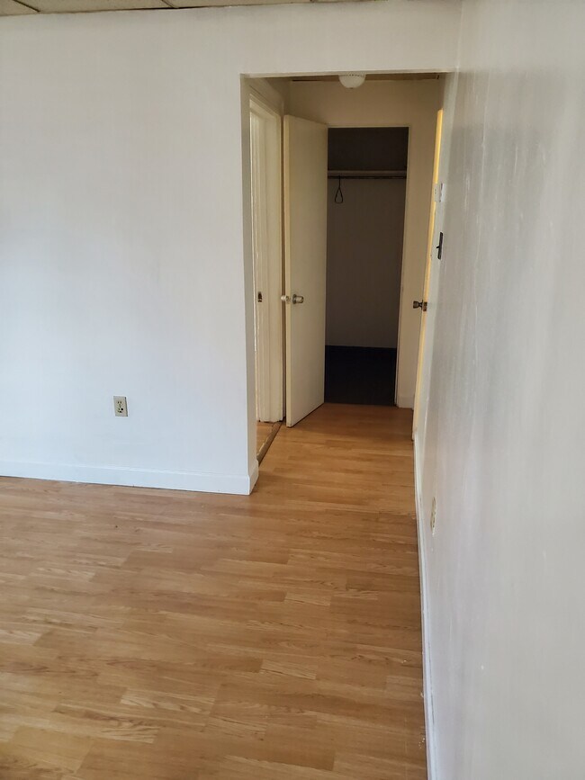 Building Photo - 1600 Falck Ave