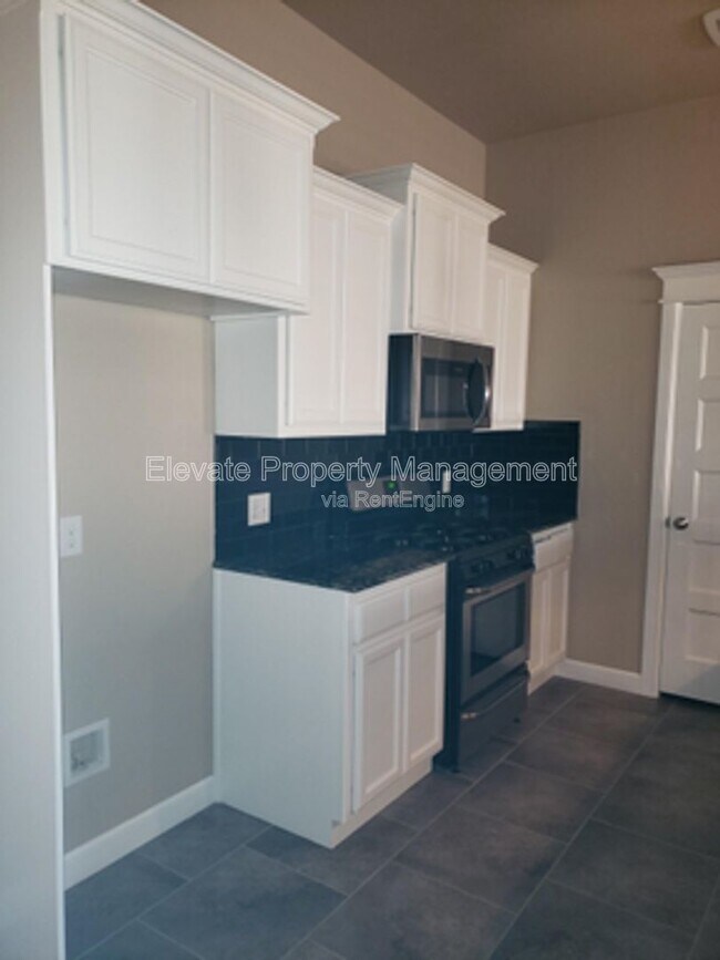 Foto del edificio - 2209 Ailsa Rd