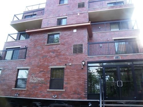 Primary Photo - 8716 Avon St