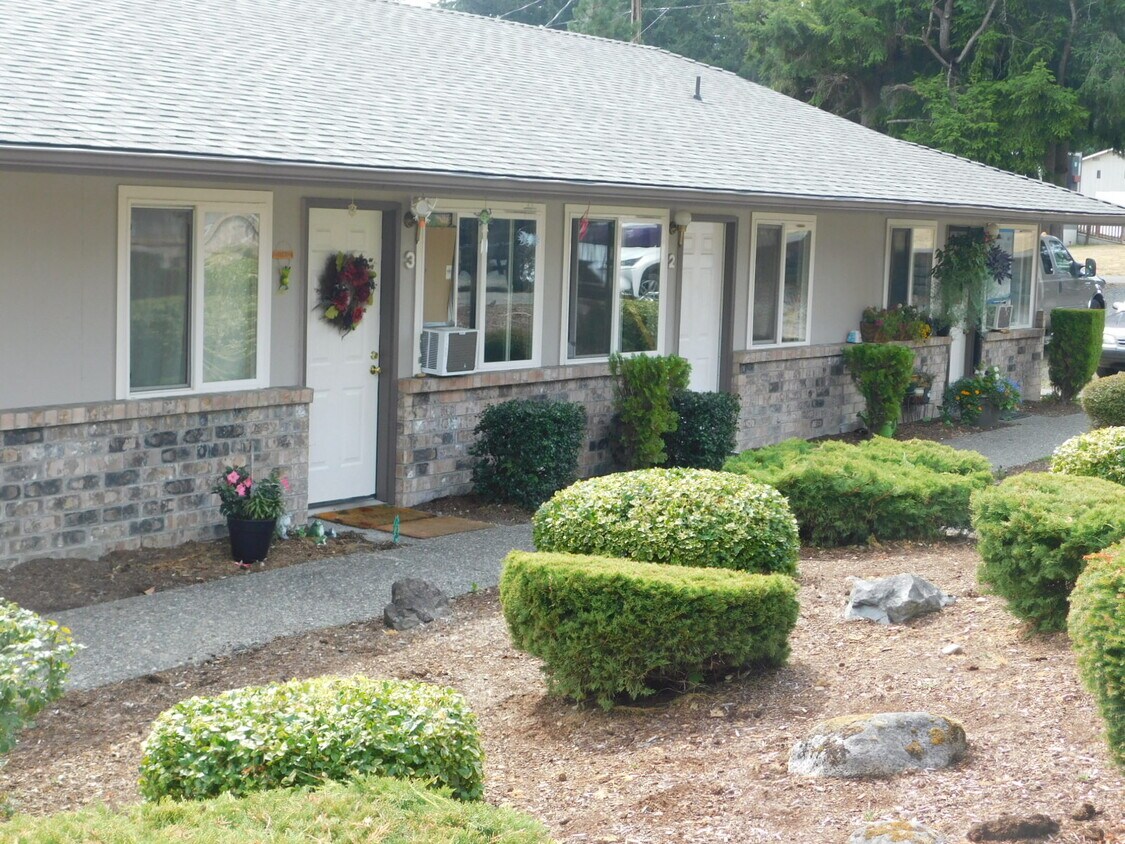 12233 117th Ave E Unit 122333, South Hill, WA 98374 Apartment for Rent in South Hill, WA