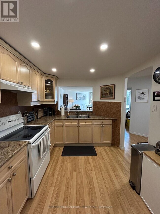 Building Photo - 1101 Steeles Ave W