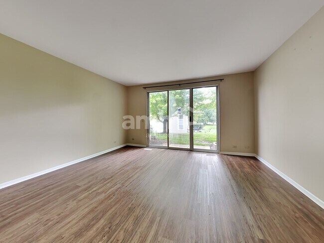 Building Photo - 1407 Essex Street
