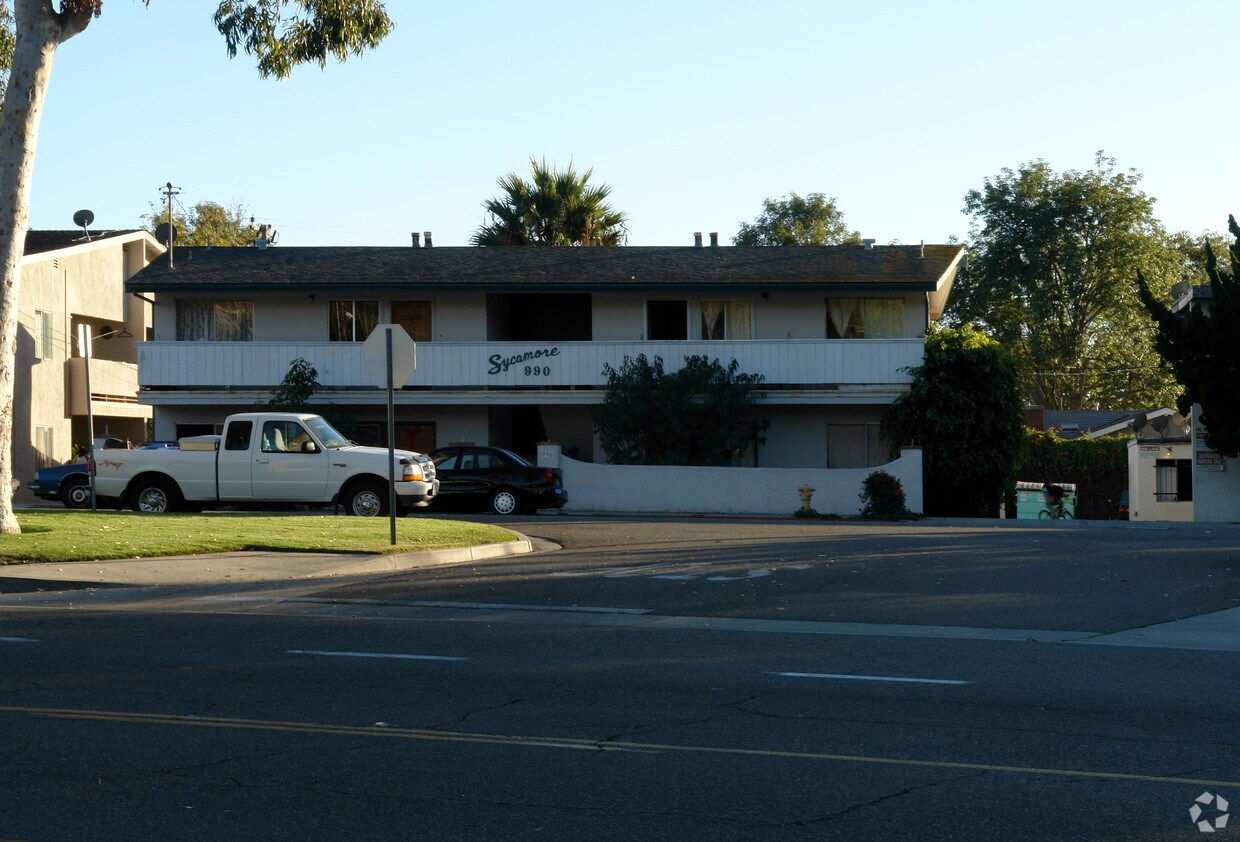 Sycamore Apartments in Carpinteria, CA