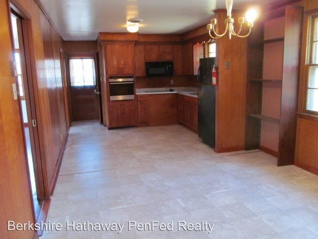 Building Photo - 3 br, 1.5 bath House - 945 Richardson St