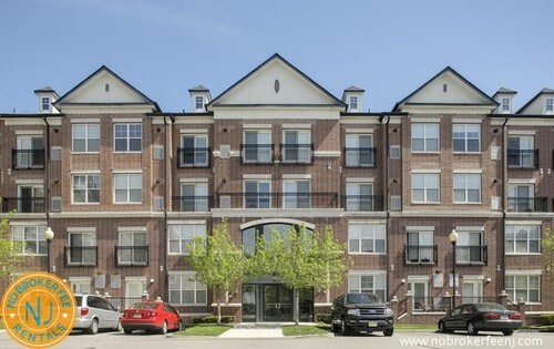 Building Photo - 400 N Dean St