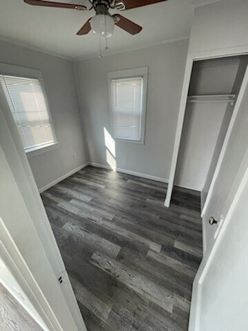 Building Photo - 223 Martin St