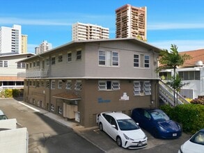 Building Photo - 1508 Kewalo St