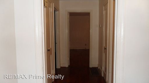 Building Photo - 5097 River Rd