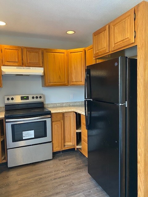 Kitchen - 170 Central St