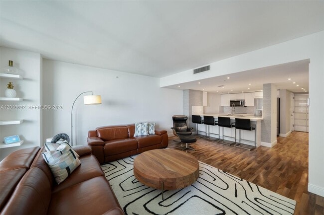 Foto del edificio - 1800 N Bayshore Dr